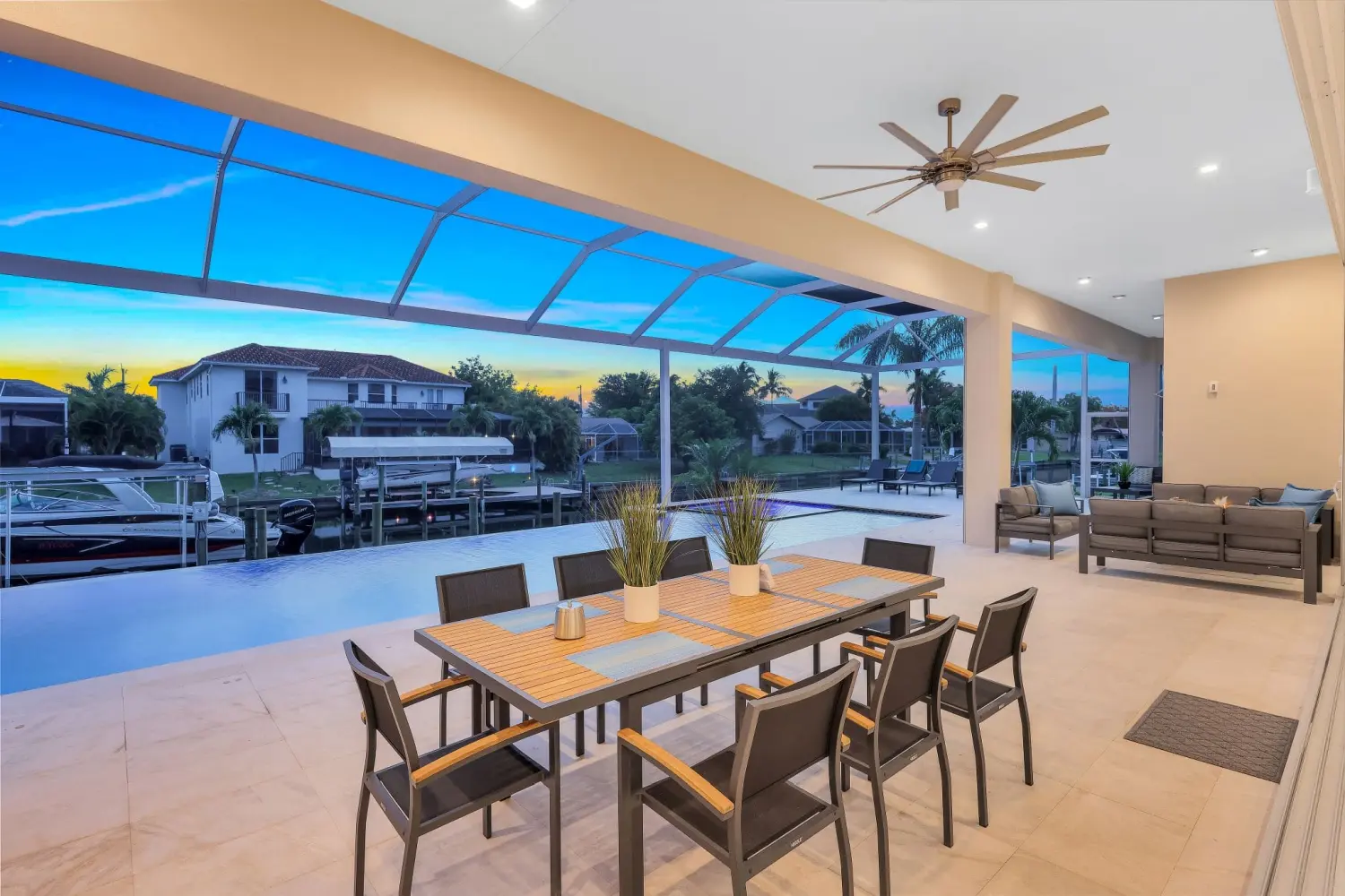 The Lanai by VJ