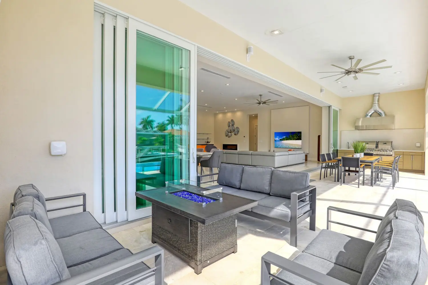 The Lanai by VJ